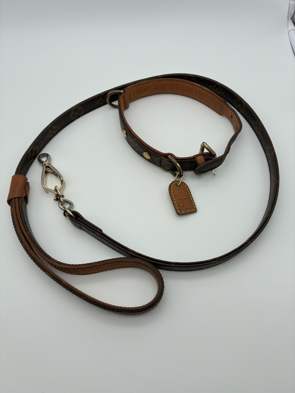 Louis Vuitton Baxter GM Brown Monogram Leather-Trim Dog Leash and Collar